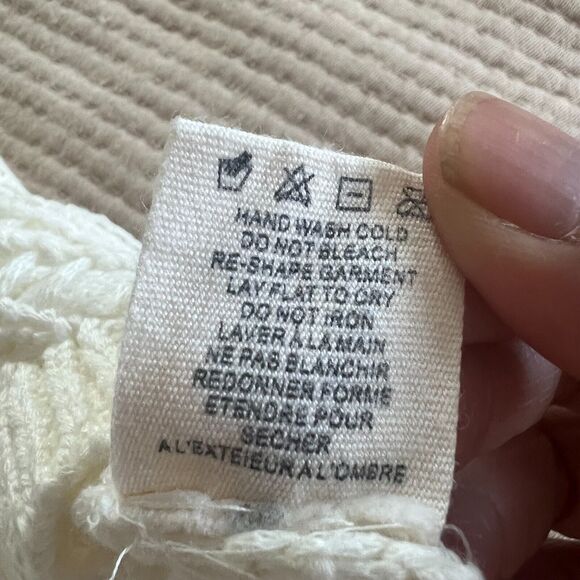 Billabong Designer Closet Open Knit Sweater Women Sz Small Cream Long Sleeve Net - Picture 11 of 11